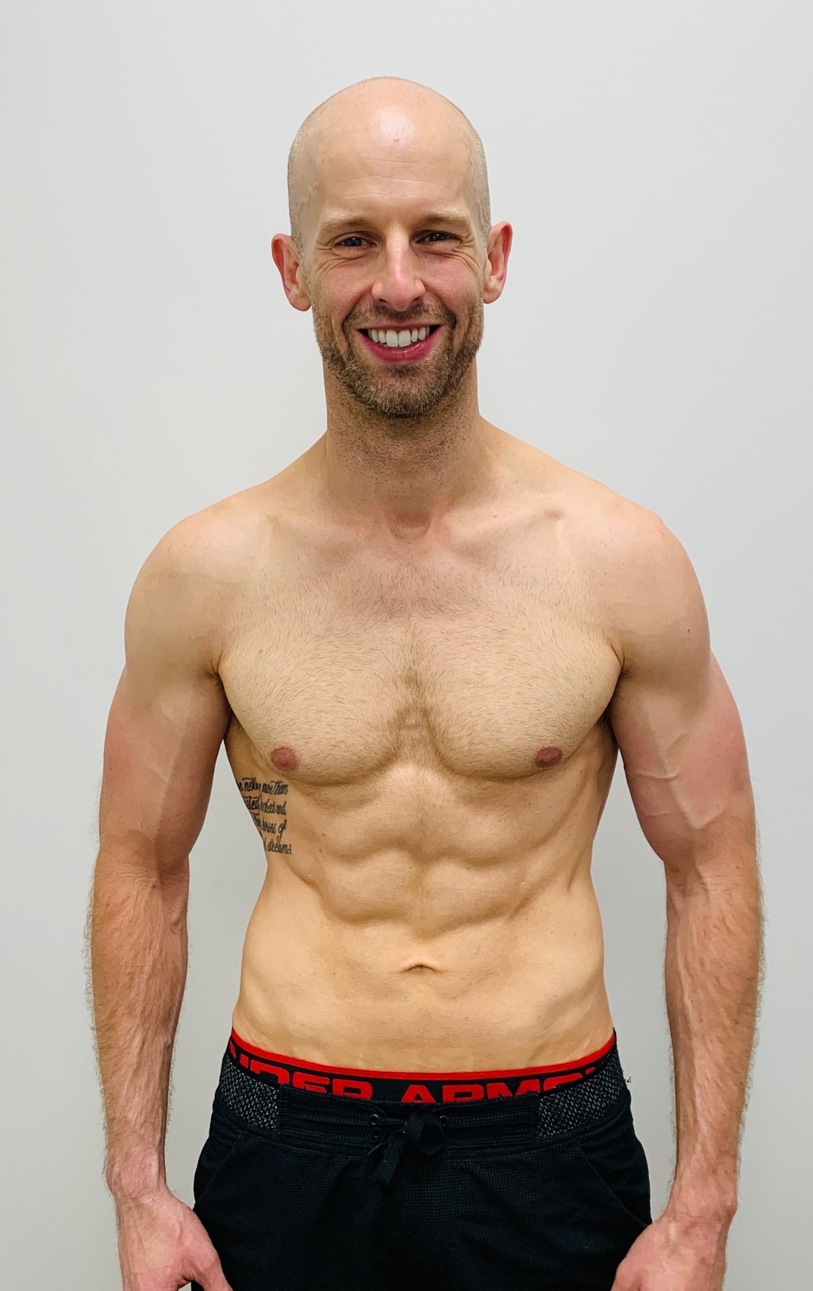 Female body transformation before photo at Roar Fitness London studio